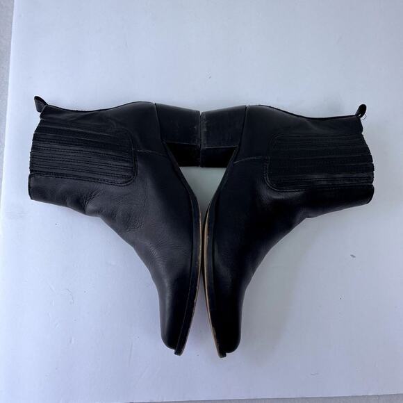 ALDO Boots Women's Size 8.5 Black Leather Chelsea Ankle Pointed Toe Western - Picture 9 of 15